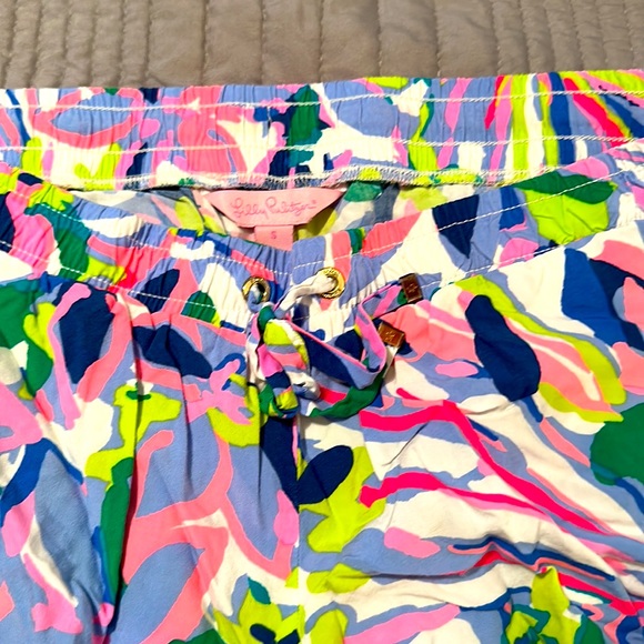 S Lilly Pulitzer 5'' Katia Shorts Havin A Blast Engineered Katia 24483 - Picture 5 of 6